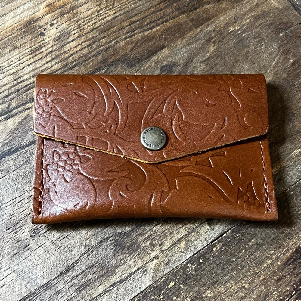 NEW Portland Leather mini envelope wallet 🦄